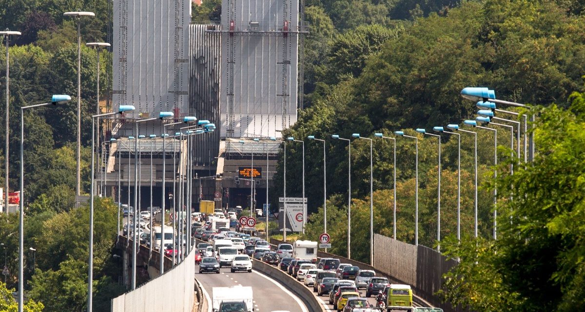 Fermé dans le sens nord-sud jusqu’à 22 heures : accident sous le tunnel de Fourvière