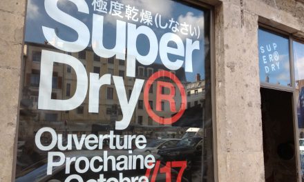Une nouvelle enseigne premium de prêt-à-porter débarque à Vienne : « Superdry »