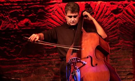 Le contrebassiste Renaud Garcia-Fons ouvre la saison Jazz, à Vienne