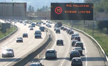 Nouvelles mesures plus strictes en cas de pollution de l’air à Lyon : la vignette Crit’air devient obligatoire