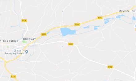 Collision entre une voiture et un car scolaire près de Meyrieu-les-étangs : deux blessés dont un grave