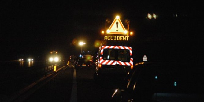 Il roulait sur l’A47 à Givors à…210 km/h et finit sa course dans un arbre : décédé sur le coup