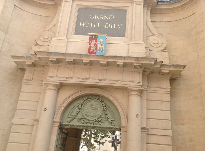 A Lyon, le Grand Hôtel-Dieu a ouvert ses portes au public  : première visite guidée…
