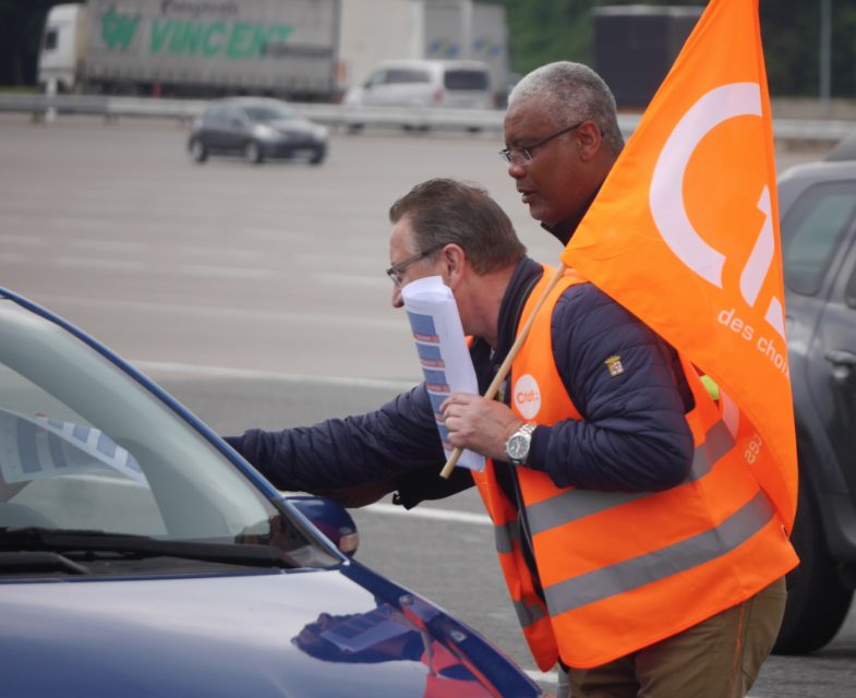 Près de 200 cheminots ont mené une opération « péage gratuit » à Reventin