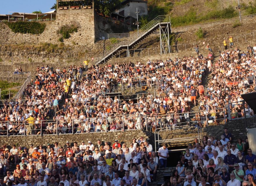 5 000 spectateurs au théâtre antique pour le retour des anciennes gloires du funk