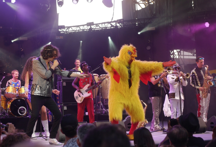 5 000 spectateurs au théâtre antique pour le retour des anciennes gloires du funk