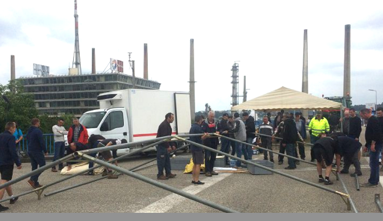 Mouvement terminé à la raffinerie de Feyzin : les agriculteurs lèvent le blocus