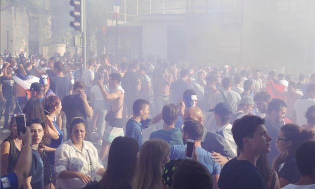 2 000 cours Brillier, 5 000 au théâtre antique : un grand moment bleu de ferveur collective