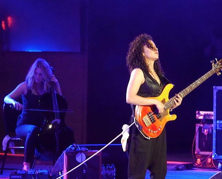 Devant 5 000 festivaliers au théâtre antique : les étincelles du guitar hero Jeff Beck