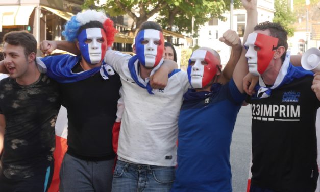 2 000 cours Brillier, 5 000 au théâtre antique : un grand moment bleu de ferveur collective