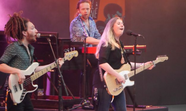 Devant 5 000 festivaliers au théâtre antique : les étincelles du guitar hero Jeff Beck