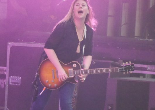 Devant 5 000 festivaliers au théâtre antique : les étincelles du guitar hero Jeff Beck