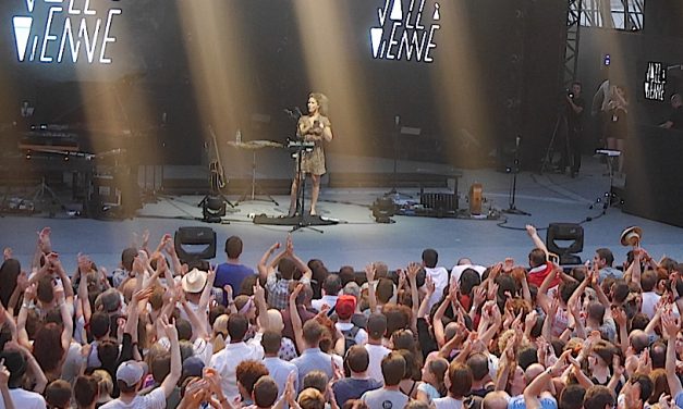 Plus de 7 500 festivaliers  pour Imany à Jazz à Vienne : show devant !