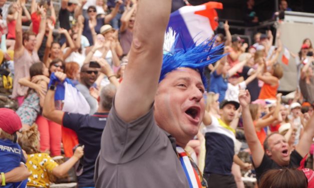 2 000 cours Brillier, 5 000 au théâtre antique : un grand moment bleu de ferveur collective