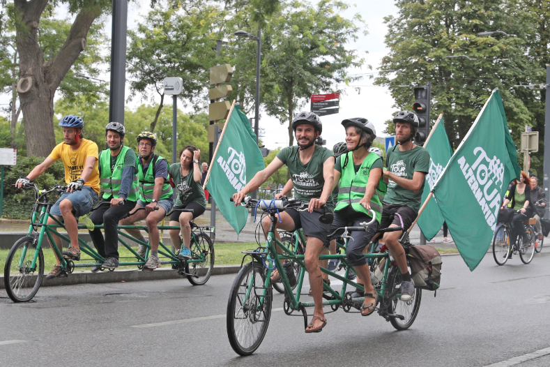 Parade, un « Village des initiatives », conférence : Alternatiba fait halte demain jeudi à Vienne