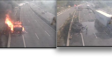 Un camping car entièrement carbonisé ce matin sur l’A7 à hauteur de Condrieu