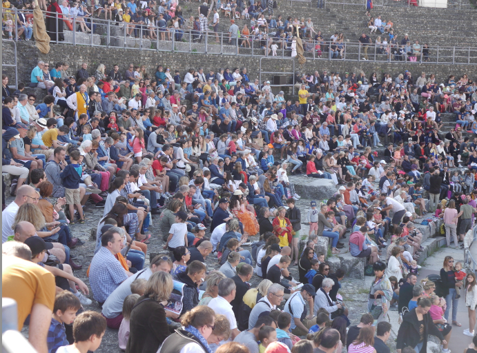 Affluence à la 7ème édition de la Fête historique : plus de 25 000 personnes à Vienne