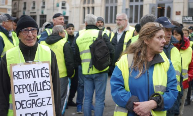 Gilets jaunes : de 6 à 700 manifestants dans les rues de Vienne qui se dissocièrent en deux cortèges…