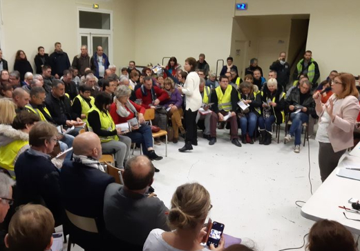 Dans le cadre du grand débat national, dès jeudi soir à Pont-Evêque et à cinq reprises, ça va débattre…