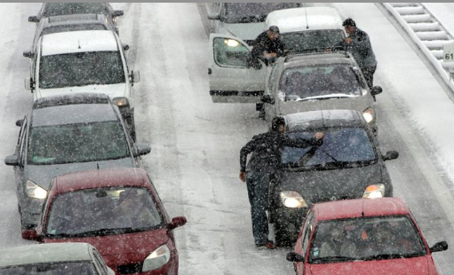 Du fait des fortes chutes de neige : l’autoroute A 48 coupée entre Bourgoin-Jallieu et Grenoble