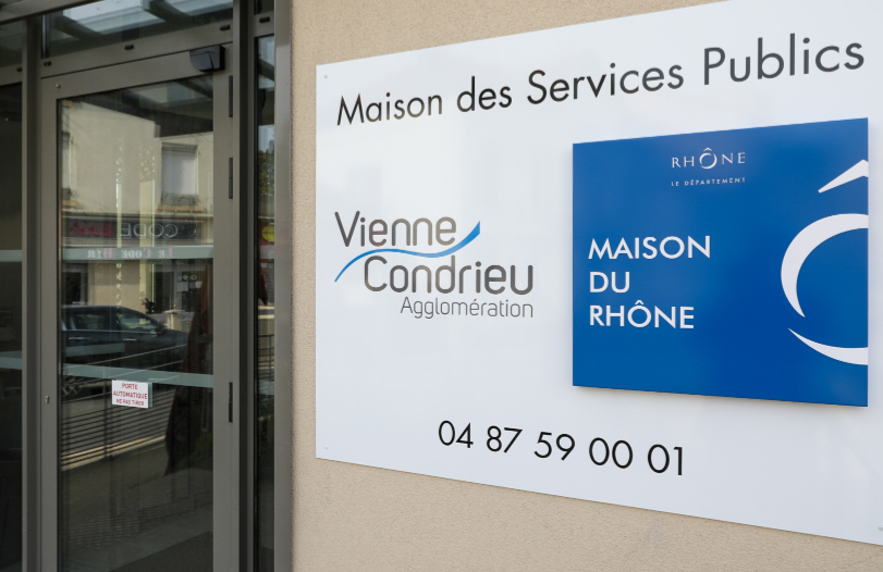 Inauguration : l’ancien siège de l’ex-Communauté de communes de Condrieu transformé en « Maison des Services Publics »