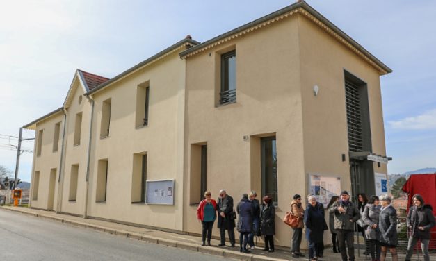 Inauguration : l’ancien siège de l’ex-Communauté de communes de Condrieu transformé en « Maison des Services Publics »