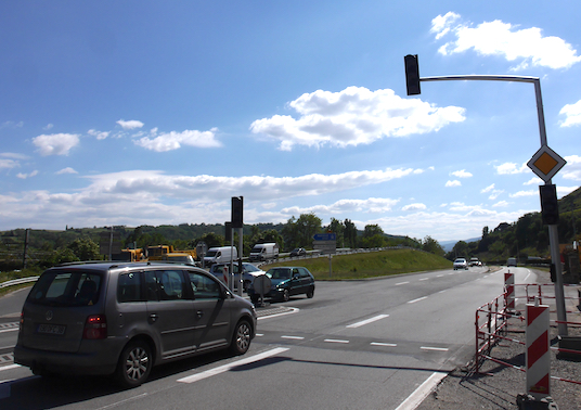 Carrefour « Buffin » au barrage de Reventin-Vaugris sur la D386 : les feux tricolores opérationnels le 20 mai