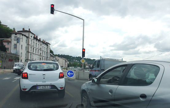 Week-end de l’Ascension en rouge : çà bouchonne déjà à Vienne et sur l’A7