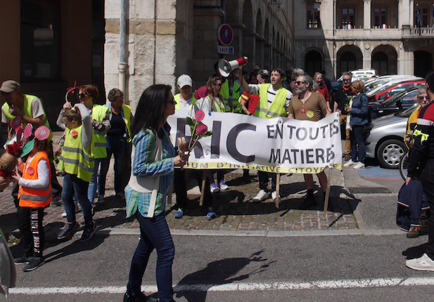 Manifestation du 1er mai à Vienne : une convergence Gilets jaunes, Gilets verts, mais pas rouges…