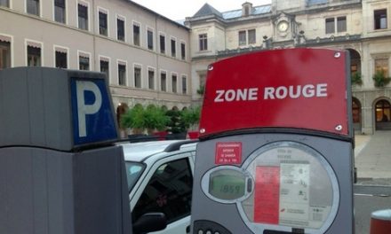 Encore cette année, le stationnement sera gratuit tout le mois d’août à Vienne, mais…