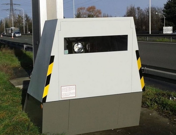 Prudence : mise en place d’un radar de chantier actif dans les 2 sens, sur l’A6 à la sortie de Lyon