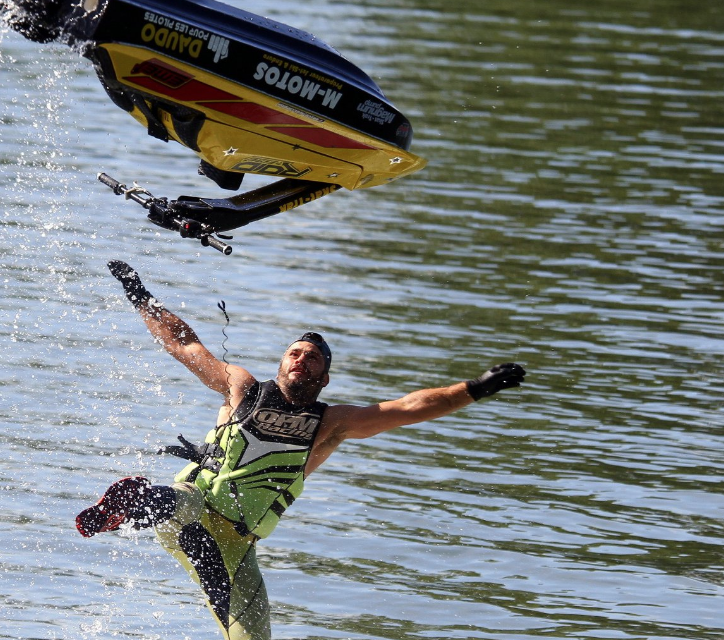 Aujourd’hui 14 juillet : spectaculaire exhibition aquatique sur le Rhône à Vienne et Ste-Colombe, en attendant le feu d’artifice