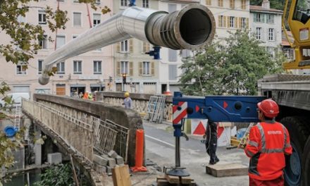 1,275 million de m3 d’eau économisés : le dernier tronçon de la conduite Bonna posé ce matin à Vienne