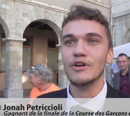 Interview du super vainqueur de la course des garçons de café, clean-up day, etc. : le Journal TV  de Vienne