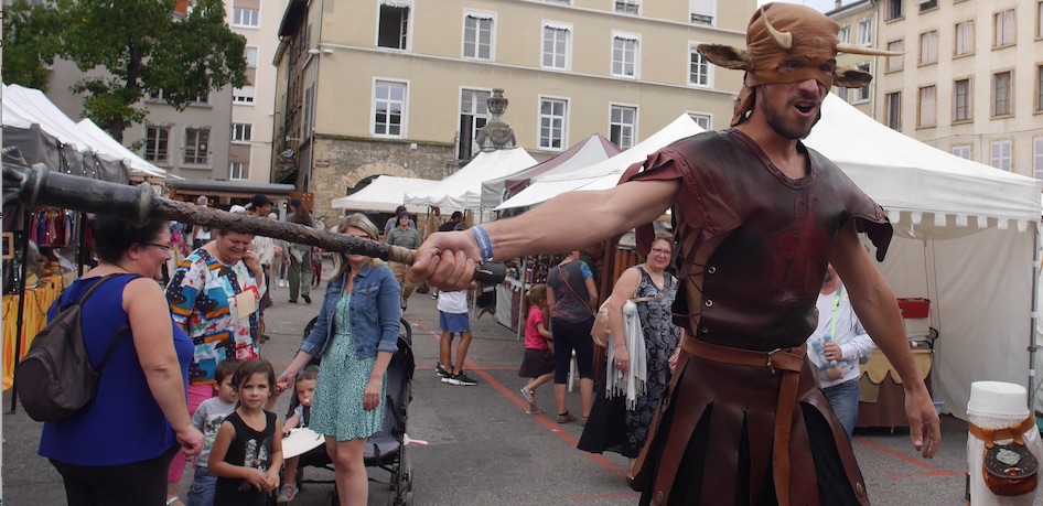 Fête Historique de Vienne : animations colorées, orage, musiques et bagarres, retour sur images