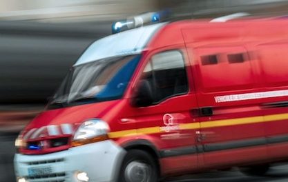 Un conducteur de 28 ans trouve la mort à Heyrieux après avoir percuté un arbre et une pile de pont