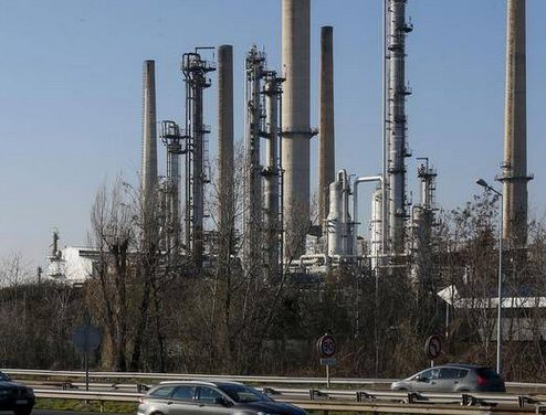 Risque de pénurie de carburant ? Suite à une grève très suivie, la raffinerie de Feyzin très bientôt à l’arrêt