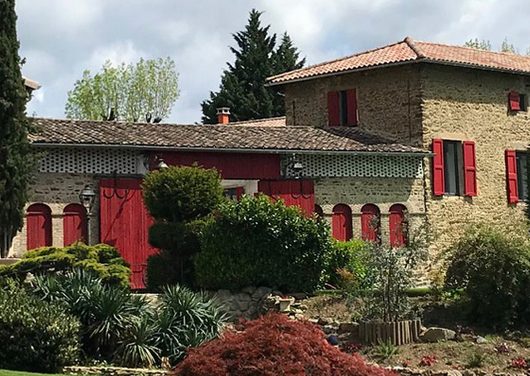 Plutôt haut de gamme : ouverture de chambres d’hôtes au Domaine de Gorneton à Chasse-sur-Rhône