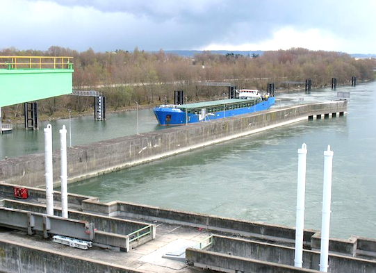 Conséquence de l’incident à l’écluse de Sablons : la navigation suspendue sur le Rhône au moins jusqu’au 19 mars…
