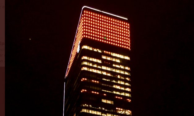La tour Incity à Lyon en orange ce soir pour marquer la journée mondiale de lutte contre le cancer
