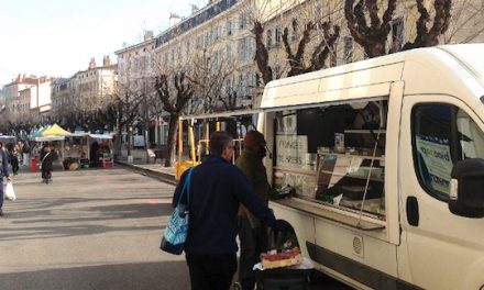 La fermeture des marchés  de plein air et couverts passe très mal chez les artisans et commerçants