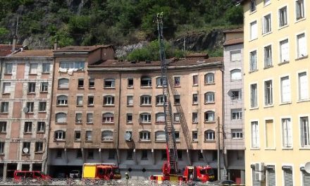 La vallée de la Gère coupée, une trentaine de personnes évacuées, suite à un  début d’incendie