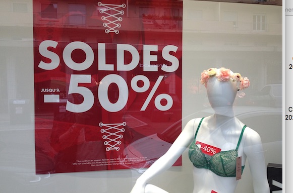 Ils ont démarré le 15 juillet : la surprise d’un bon début des soldes chez les commerçants viennois