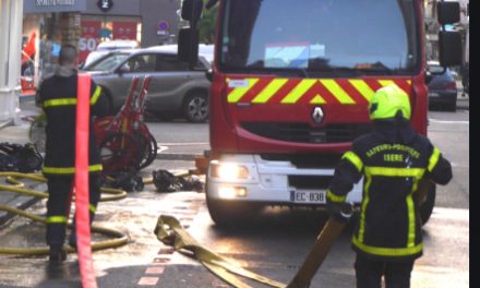 Incendie cette nuit rue Boson à Vienne, des flammes, mais pas de blessé