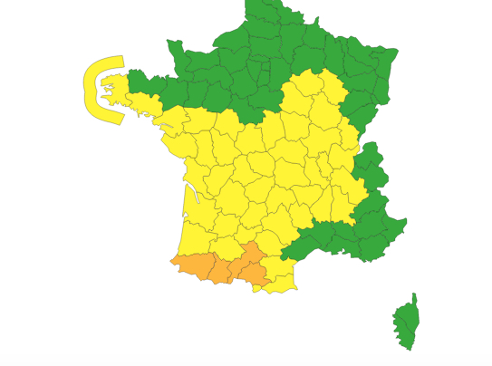 Météo :  alerte aux vents violents dans le Rhône et en Isère