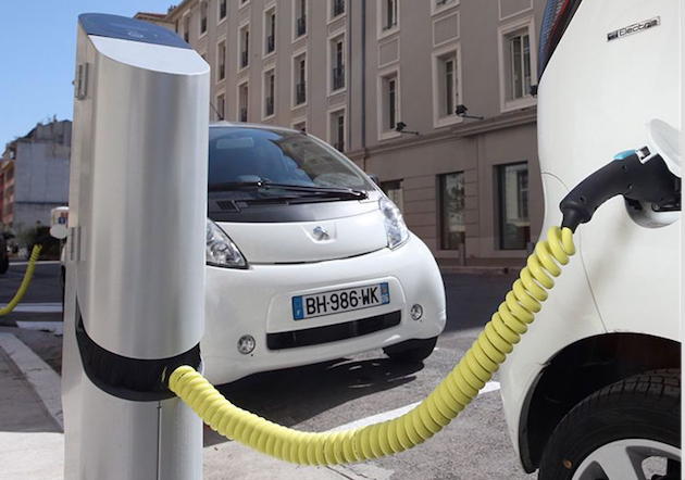 Des centaines de bornes électriques déployées à Vienne ?