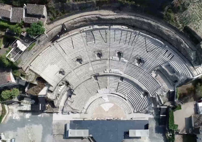 Deux ans de travaux, 2,8 M€ pour un théâtre antique désormais de 8 000 places et nettement plus praticable