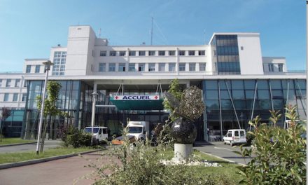 Le nombre de patients Covid accueillis à l’hôpital de Vienne repasse sous la barre des 100, visites suspendues dans 2 EHPAD