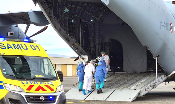 Quatre patients Covid d’Auvergne-Rhône-Alpes transférés de Lyon à Nantes à bord d’un avion militaire