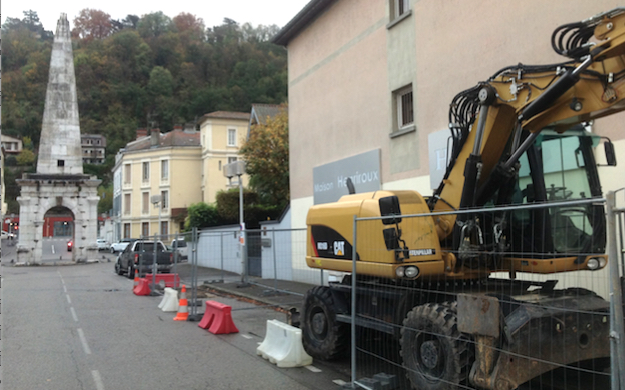 Des sondages archéologiques en cours, boulevard Fernand Point à Vienne